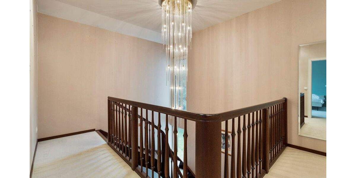 Großes Charmantes Generationenhaus in begehrter Lage! 7 zimmer