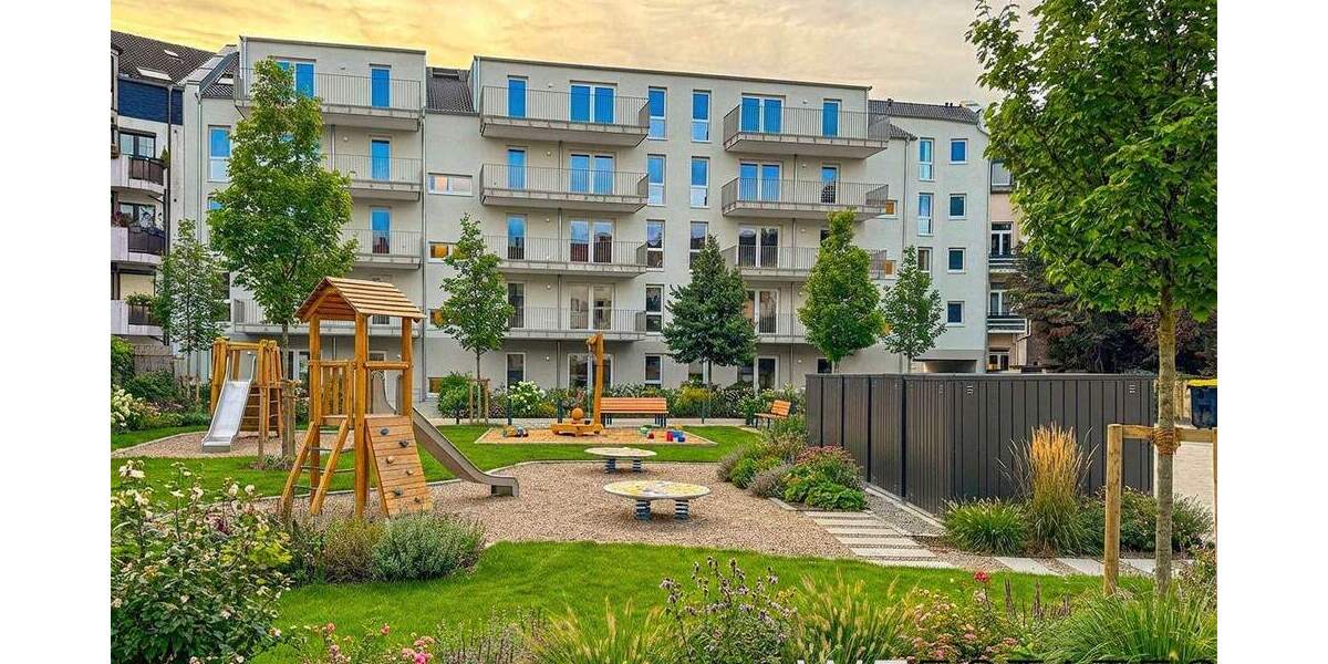Etagenwohnung Düsseldorf Eller - 3 Zimmer, 107 m&sup2;, 1.890&euro; | Angebot:24608393