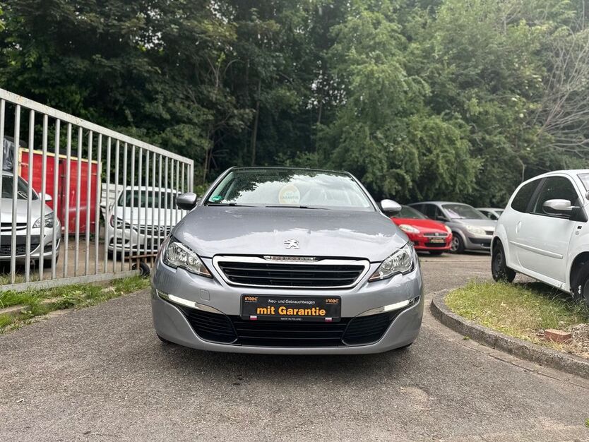 Peugeot 308 71.988 km 6.999 € Essen 45145