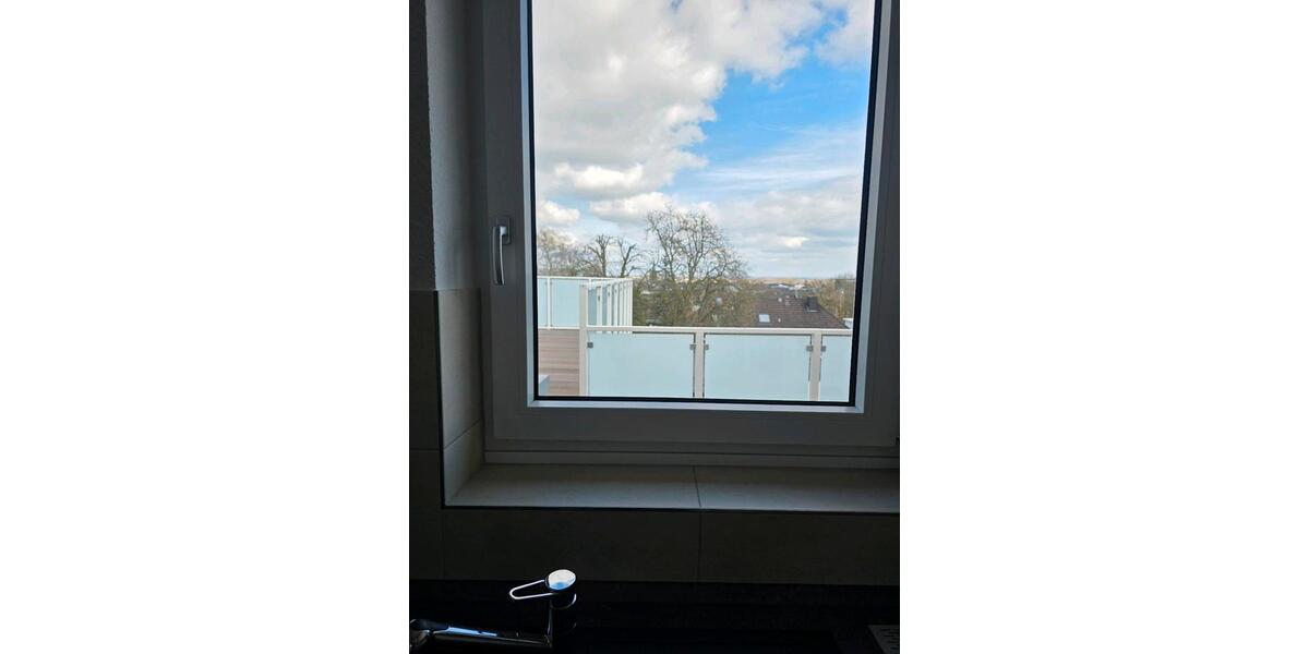 Dachgeschoßwohnung Mönchengladbach - 3 Zimmer, 92 m&sup2;, 1.176&euro; | Angebot:25646320