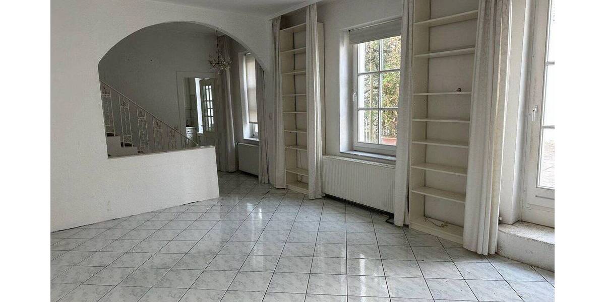 Mehrfamilienhaus, Wohnhaus Düsseldorf Friedrichstadt - 6 Zimmer, 140 m&sup2;, 3.500&euro; | Angebot:26825738