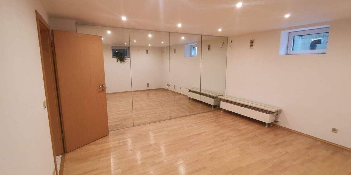 Einfamilienhaus Mönchengladbach Pongs - 7 Zimmer, 150 m&sup2;, 475.000&euro; | Angebot:25391355