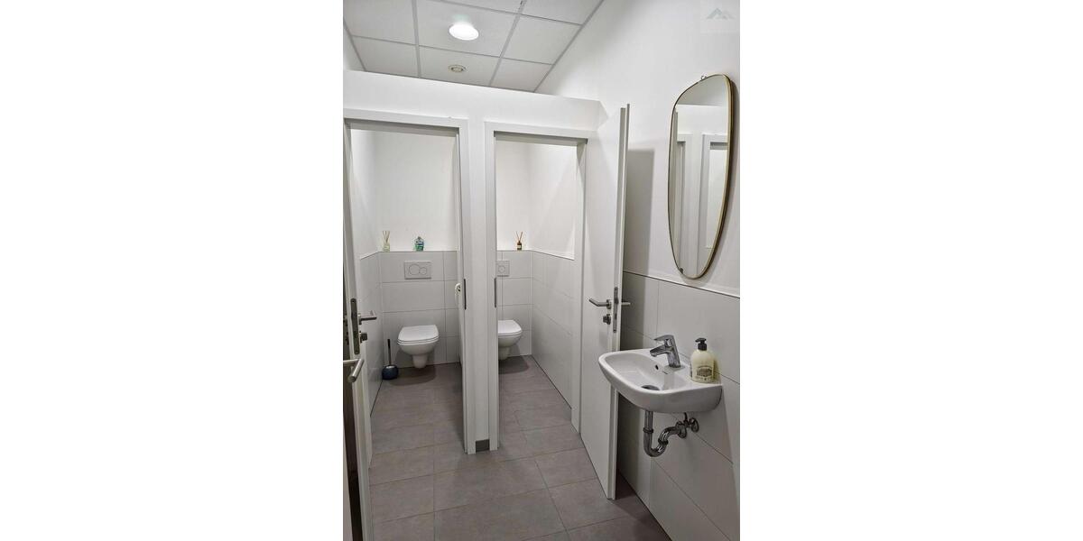 Attraktive Gewerbeeinheit mit moderner Technik und 6 Stellplätzen im Kempener Gewerbegebiet zimmer