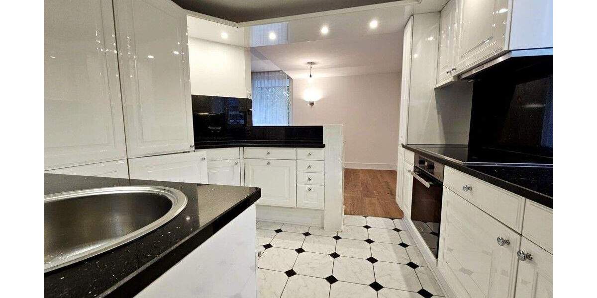 Etagenwohnung Solingen Ohligs-Aufderhöhe - 3 Zimmer, 117 m&sup2;, 1.400&euro; | Angebot:23100252