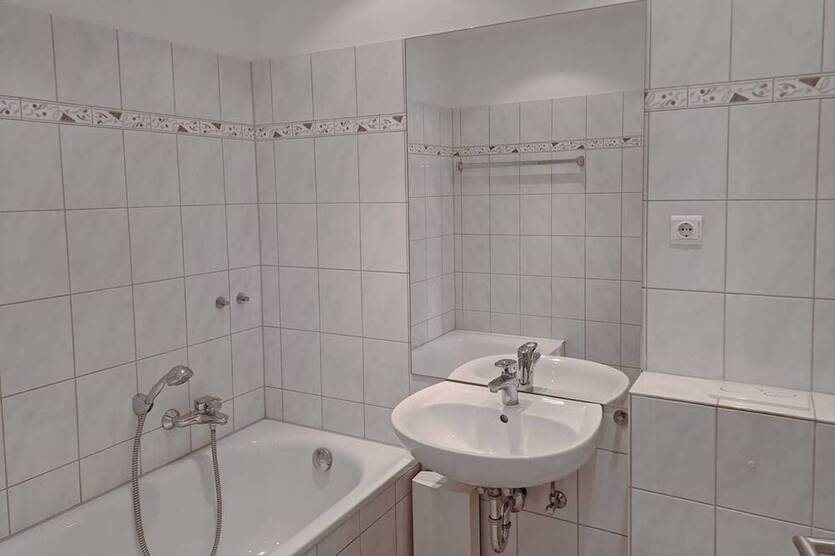 Genial zentral! Renovierte, chice 3½-R.-Wohnung mit viel Komfort in Kettwig