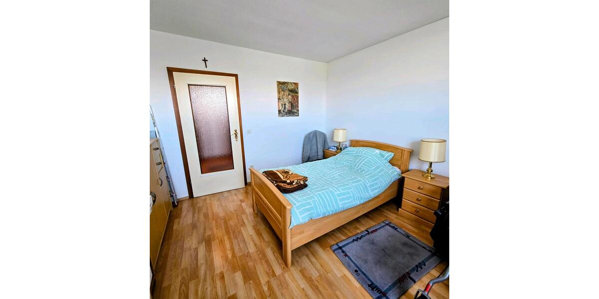 Etagenwohnung Ratingen Tiefenbroich - 2 Zimmer, 72 m&sup2;, 195.000&euro; | Angebot:24109076