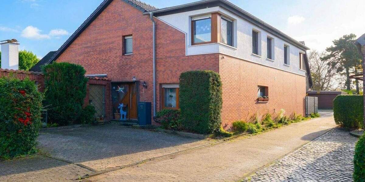 Traarer Wohnidylle: Zweifamilienhaus in ruhiger, unverbaubarer Feldrandlage 8 zimmer