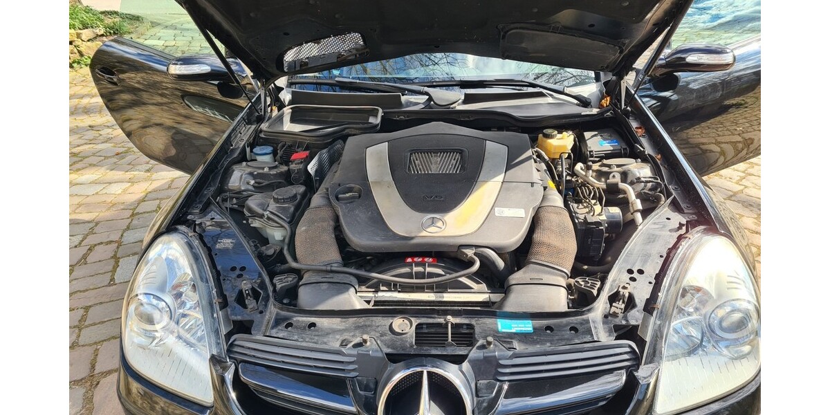 Mercedes-Benz SLK 350 185.000 km 10.499 &euro; Wuppertal 42275
