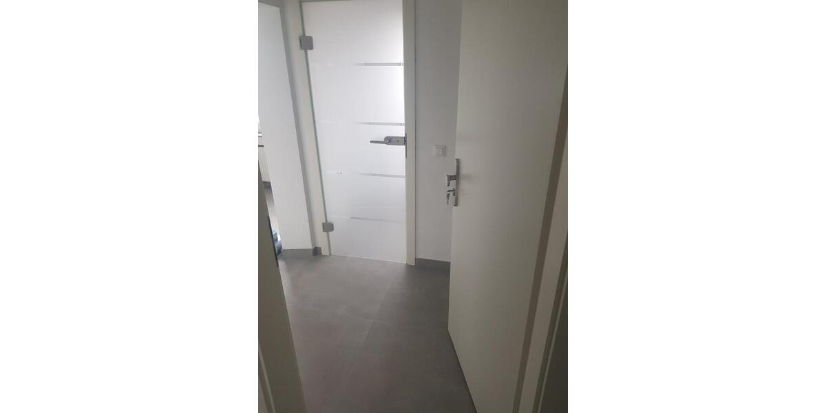 Dachgeschoßwohnung Oberhausen - 3.5 Zimmer, 96 m&sup2;, 930&euro; | Angebot:25753609