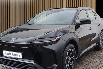 Toyota bZ4X 8.000 km 34.590 &euro; Leverkusen 51381