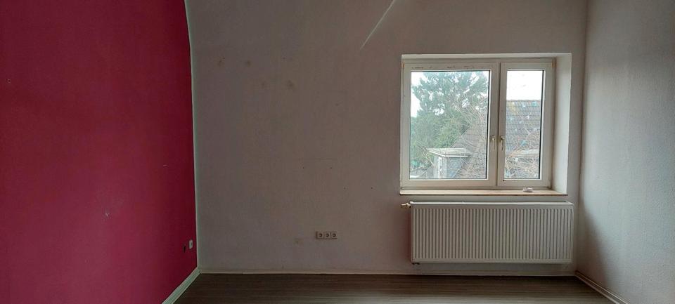 Etagenwohnung Solingen Burg - 3 Zimmer, 88 m&sup2;, 680&euro; | Angebot:26366521