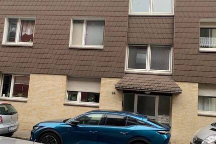 Attraktive 2-Zimmer-Wohnung frisch renoviert und bezugsbereit - Duschbad Böden Laminat Wände Einbauküche etc.TOPPP