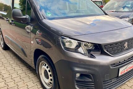 Peugeot Partner 216.710 km 9.300 € Moers 47445