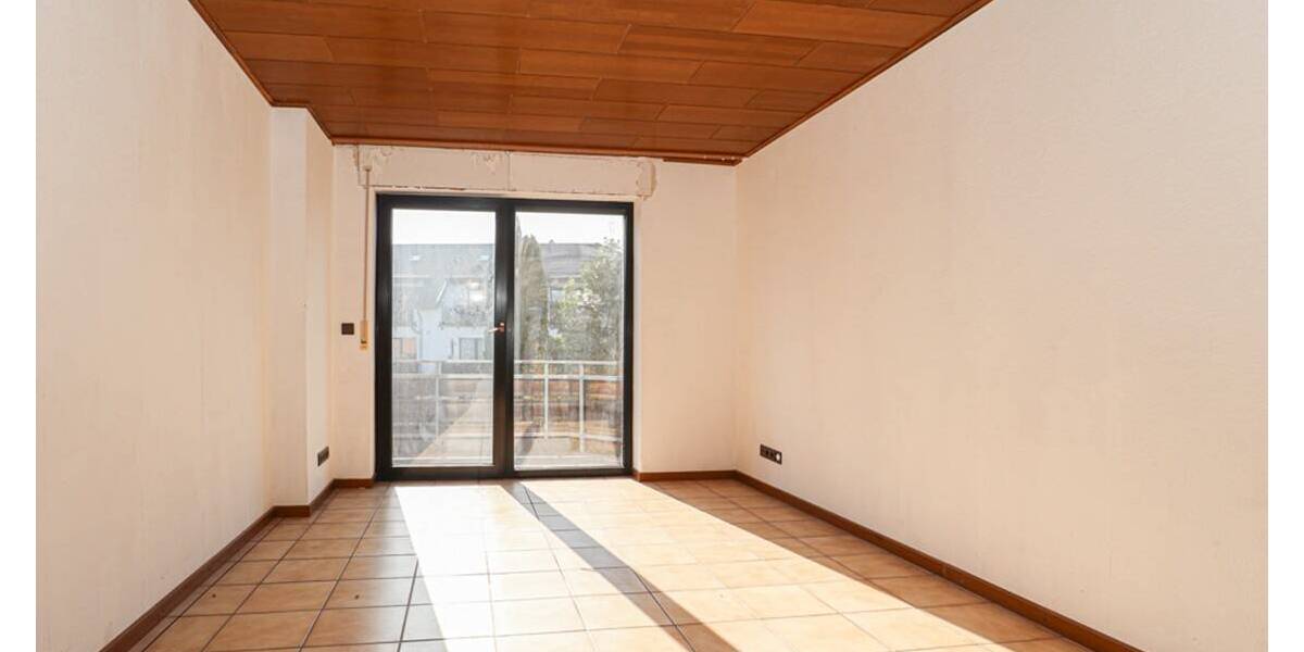 Mehrfamilienhaus, Wohnhaus Neuss / Holzheim Holzheim - 8 Zimmer, 254 m&sup2;, 590.000&euro; | Angebot:26435711