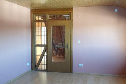 Dachgeschosswohnung mit Balkon 3 zimmer