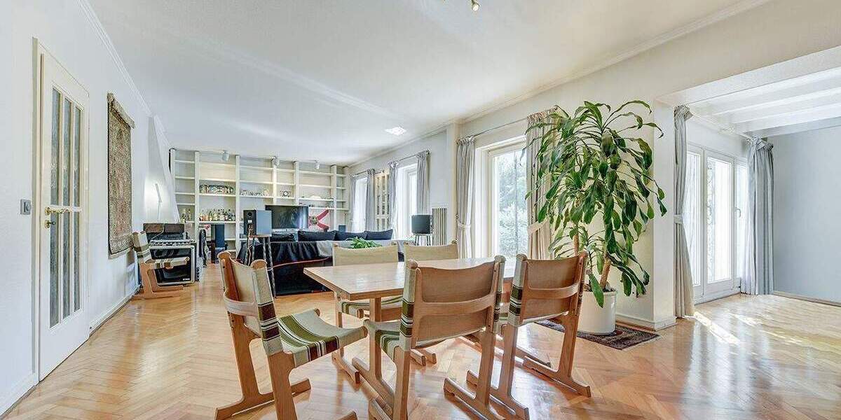 Großzügiges Einfamilienhaus mit weitläufigem Garten und Erweiterungspotenzial 6 zimmer