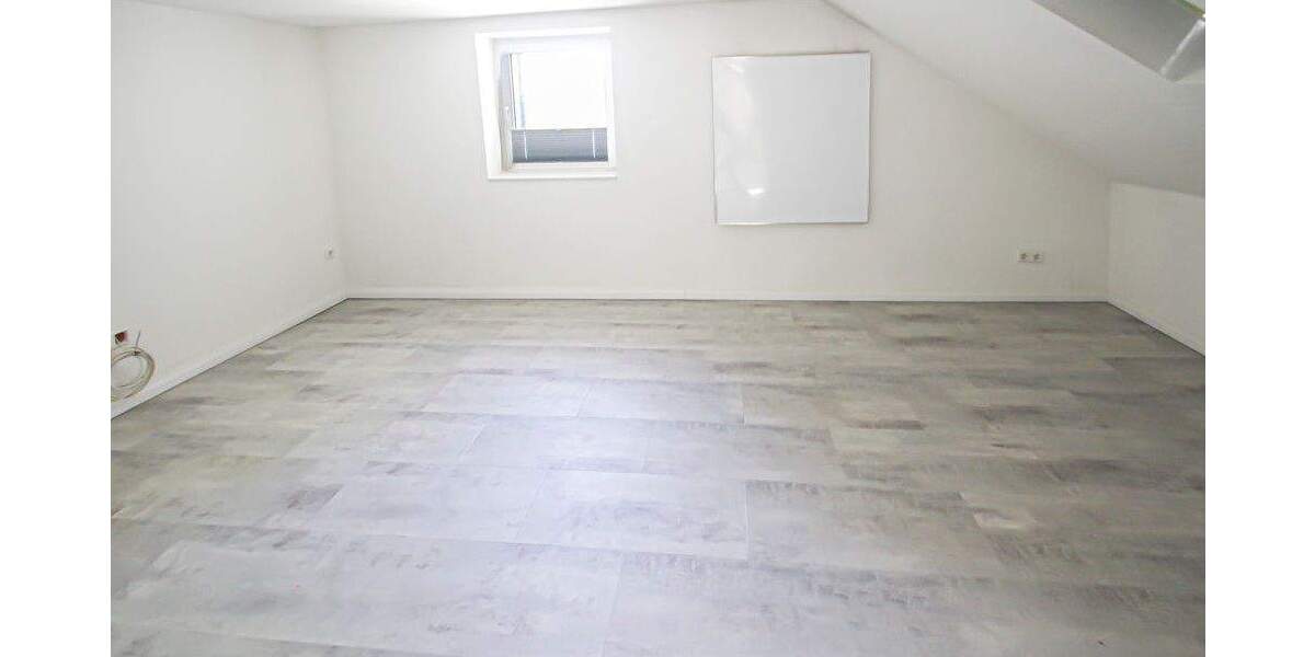 Imposantes Landhaus mit diversen Nebengebäuden 7 zimmer