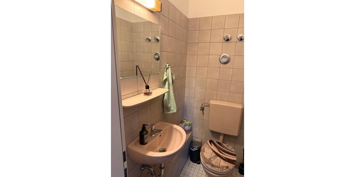 Nachmieter zum 15.03 3 zimmer