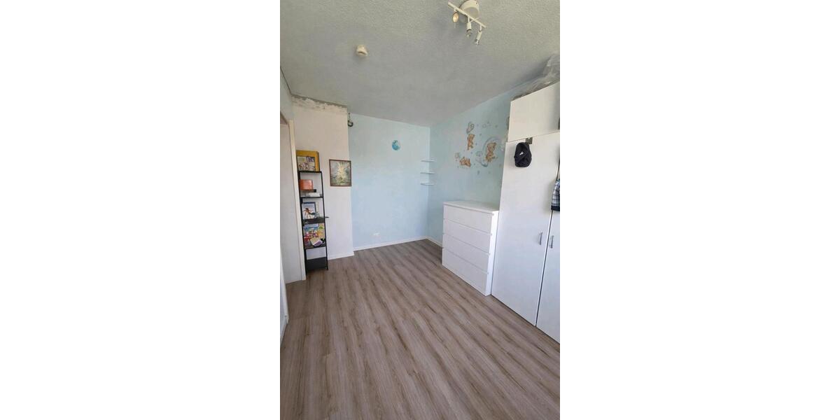 Etagenwohnung Duisburg Rheinhausen - 3 Zimmer, 74 m&sup2;, 190.000&euro; | Angebot:26946330