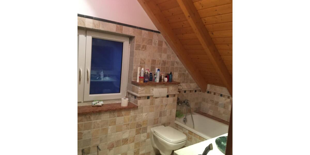 Doppelhaushälfte Remscheid Reinshagen - 6 Zimmer, 235 m&sup2;, 1.400&euro; | Angebot:25103837