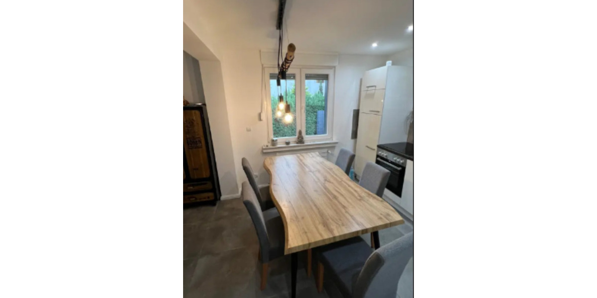 Kleines möbliertes Haus mit Garten - im Zentrum Oberhausen ! 2 zimmer