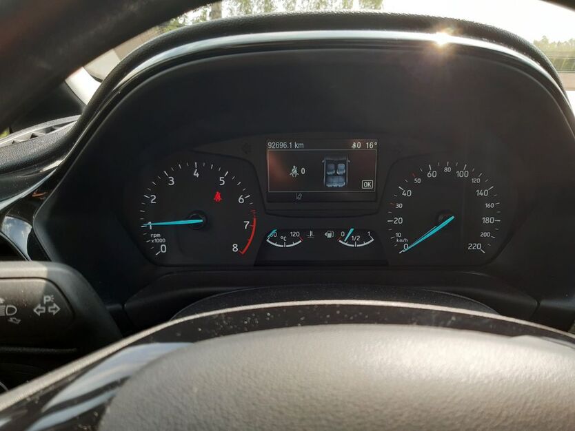 Ford Fiesta 92.700 km 7.500 € Grevenbroich 41517