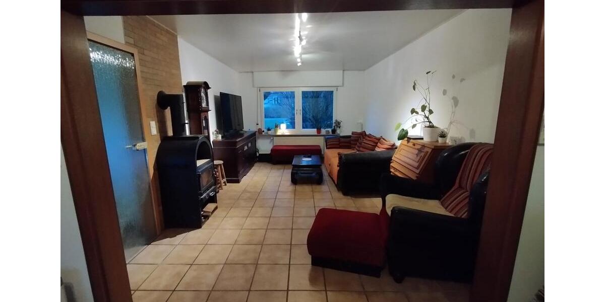 Doppelhaushälfte Mönchengladbach Süd - 7 Zimmer, 145 m&sup2;, 2.250&euro; | Angebot:24742224
