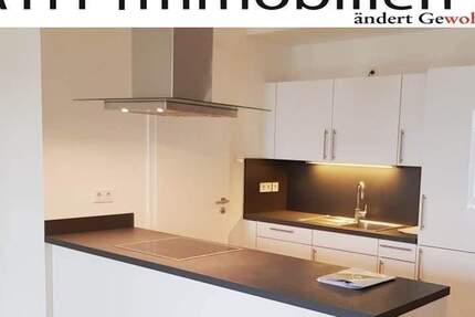 Wohnung Mönchengladbach Stadtmitte - 2 Zimmer, 103 m&sup2;, 1.379&euro; | Angebot:25778925