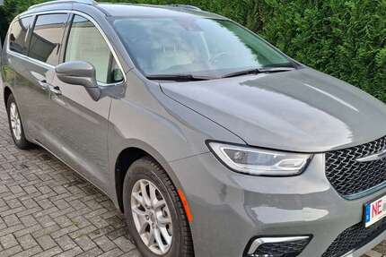 Chrysler Pacifica 58.155 km 29.990 € Jüchen 41363
