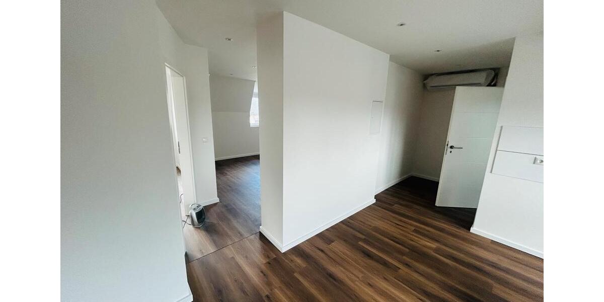 Etagenwohnung Mönchengladbach Süd - 2.5 Zimmer, 74 m&sup2;, 870&euro; | Angebot:25709757