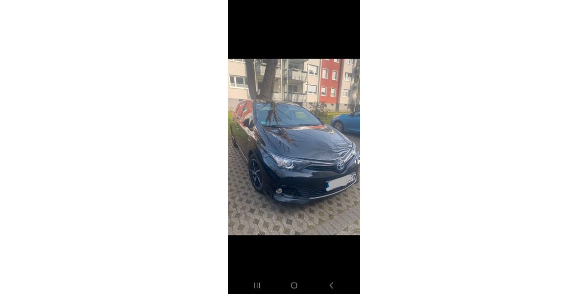 Toyota Auris 71.200 km 15.298 &euro; Duisburg 47229