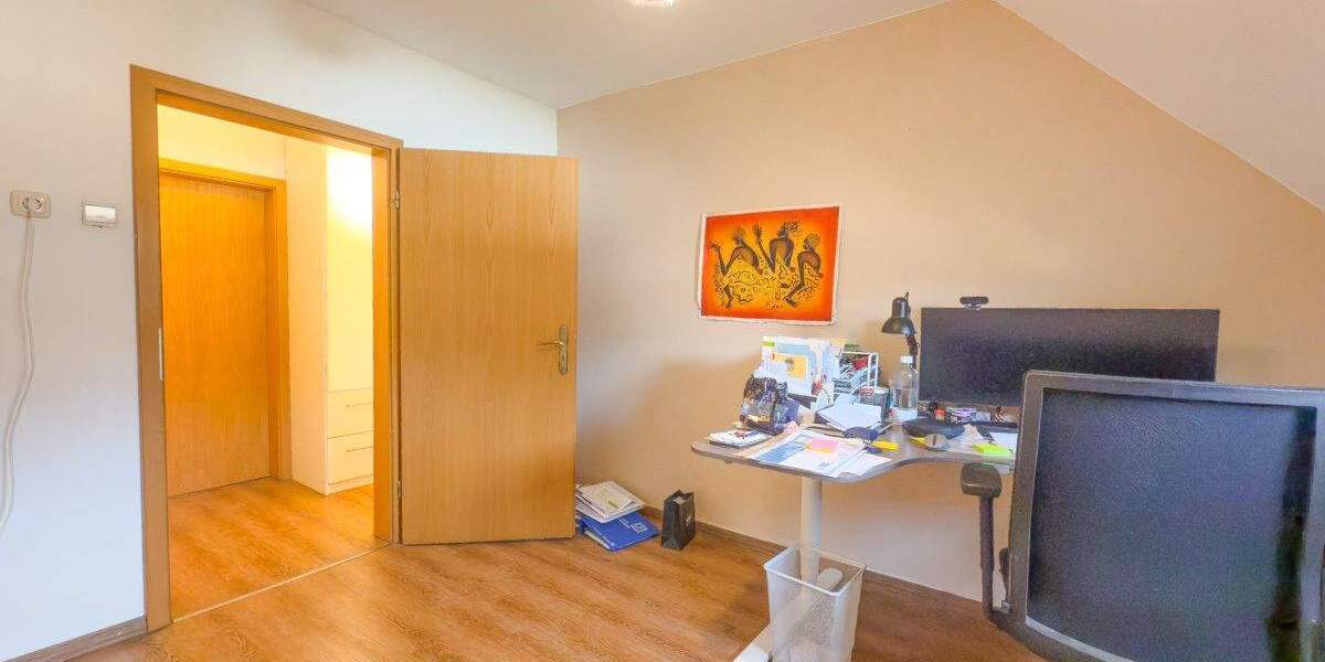 Vielseitiges Haus mit Charme - ideal für Mehrgenerationen, Arbeiten & Wohnen oder Vermietung 1 zimmer