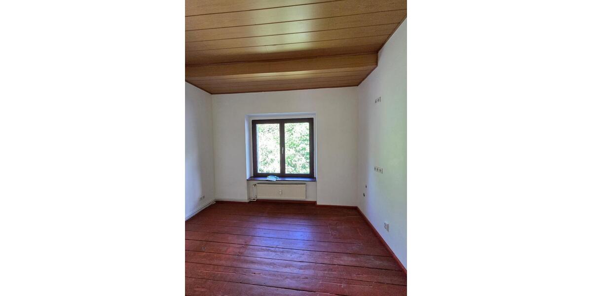Dachgeschoßwohnung Wuppertal Arrenberg - 2 Zimmer, 62 m&sup2;, 600&euro; | Angebot:26453781