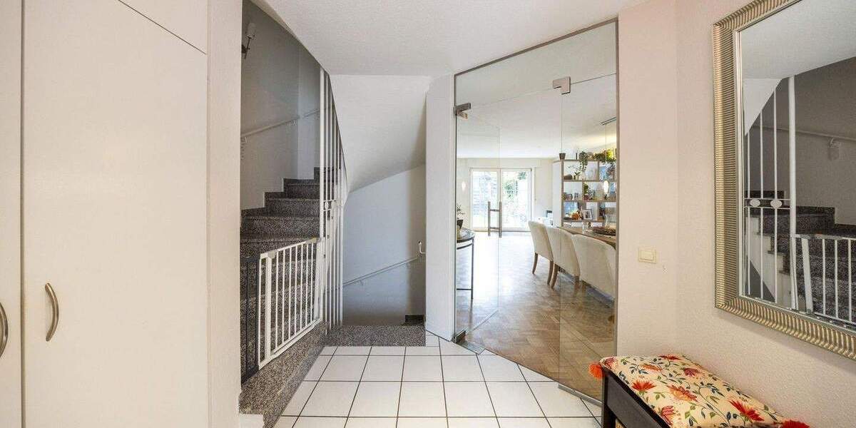 Reihenmittelhaus Meerbusch Büderich - 5 Zimmer, 131 m&sup2;, 725.000&euro; | Angebot:25823319