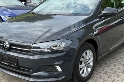 VW Polo 124.764 km 12.829 &euro; Hilden 40721