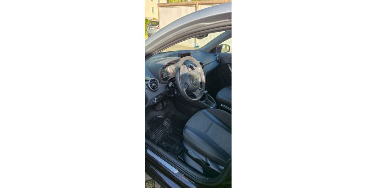 Audi A1 52.600 km 13.250 &euro; Leverkusen 51381