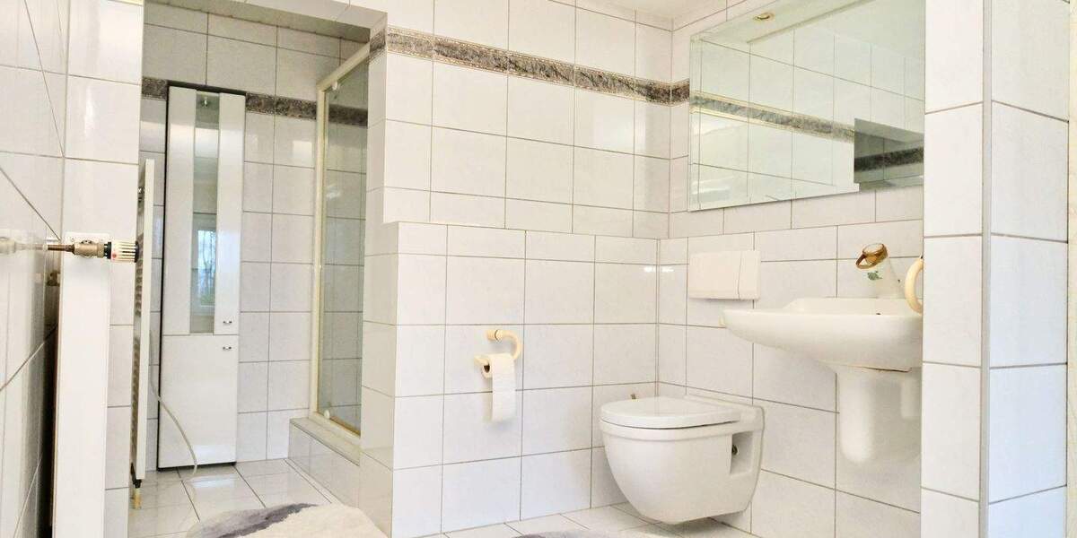 Reihenmittelhaus Neuss Vogelsang - 3 Zimmer, 113 m&sup2;, 395.000&euro; | Angebot:24825888