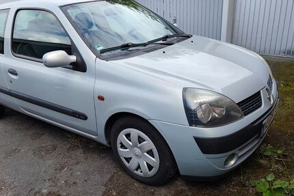 Renault Clio 89.810 km 2.690 &euro; Neuss 41472