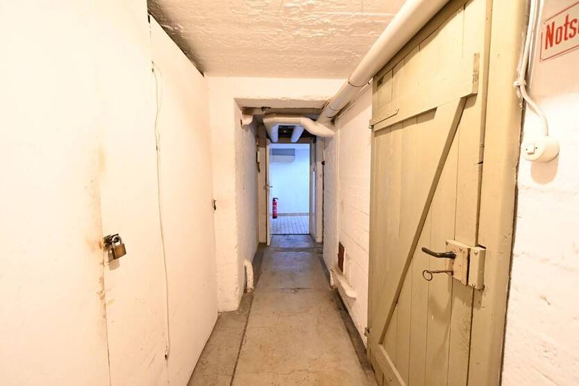 Teilvermietetes Mehrfamilienhaus mit Potenzial in bevorzugter Lage von Ddorf-Stockum 1 zimmer