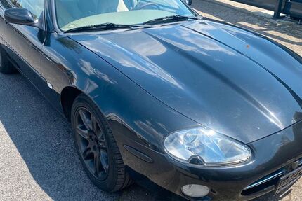 Jaguar XK8 120.000 km 8.900 &euro; Düsseldorf 40219