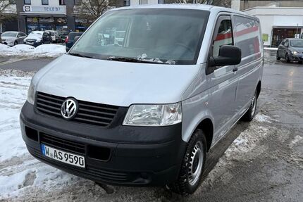 VW T7 Transporter 217.000 km 7.500 &euro; Wuppertal 42327