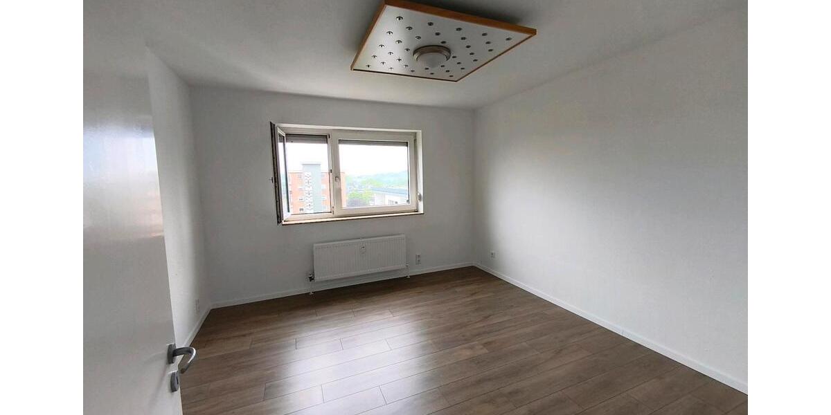 Etagenwohnung Erkrath - 4 Zimmer, 103 m&sup2;, 280.000&euro; | Angebot:26497440