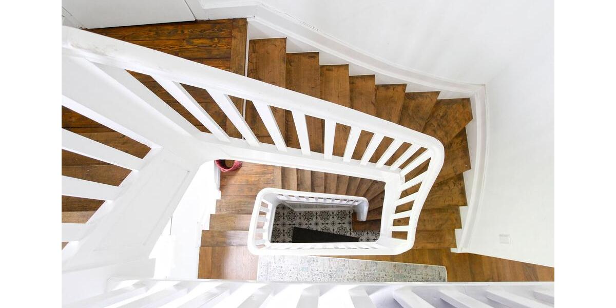 Kernsaniertes Haus mit großem Garten in NE-Holzheim 6 zimmer