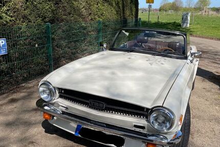 Triumph TR6 146.093 km 20.990 &euro; Duisburg 47058