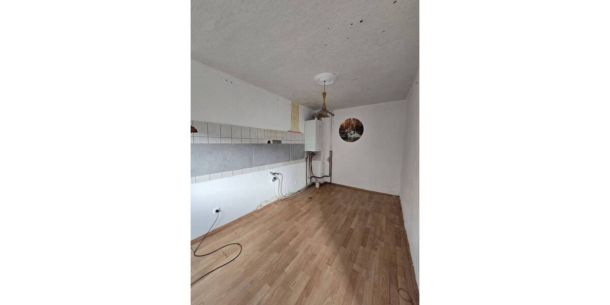 Etagenwohnung Mönchengladbach Rheydt - 4 Zimmer, 85 m&sup2;, 140.000&euro; | Angebot:26249977