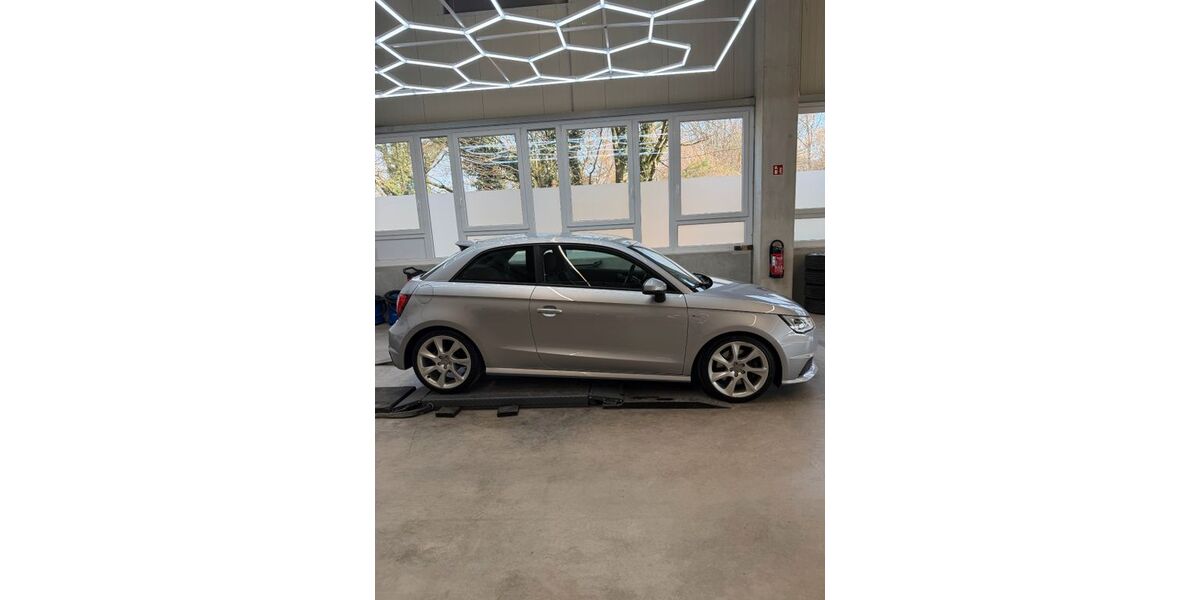 Audi A1 81.000 km 17.000 &euro; Wuppertal 42109