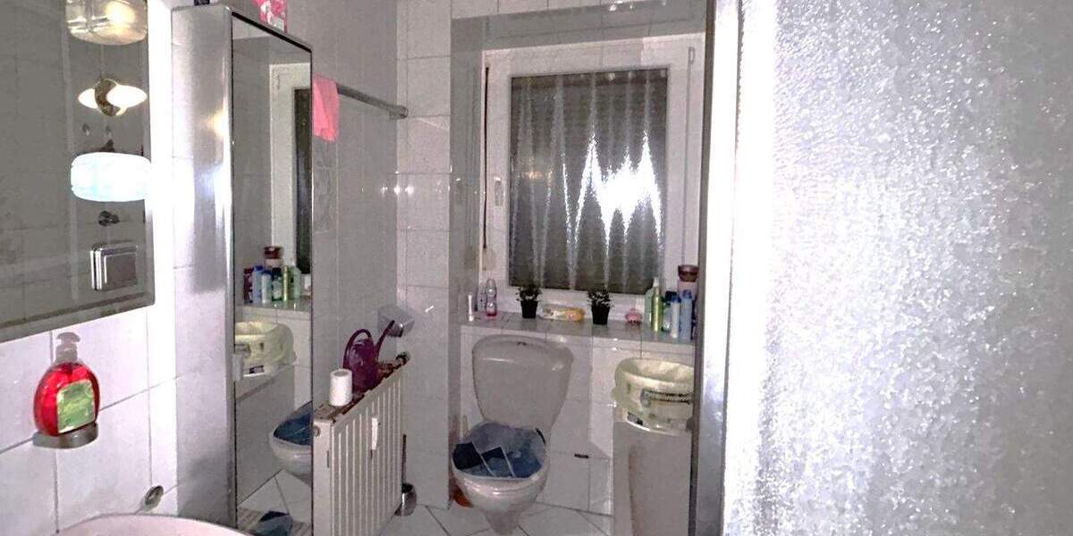 Etagenwohnung Duisburg Untermeiderich - 3 Zimmer, 82 m&sup2;, 129.000&euro; | Angebot:25686842