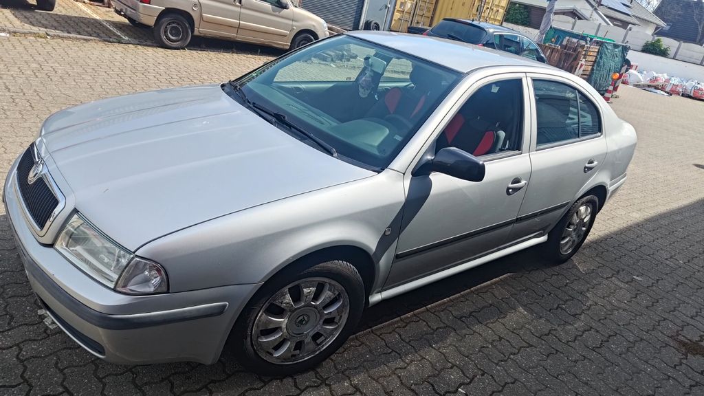 Skoda Octavia 269.671 km 1.600 &euro; Bedburg 50181