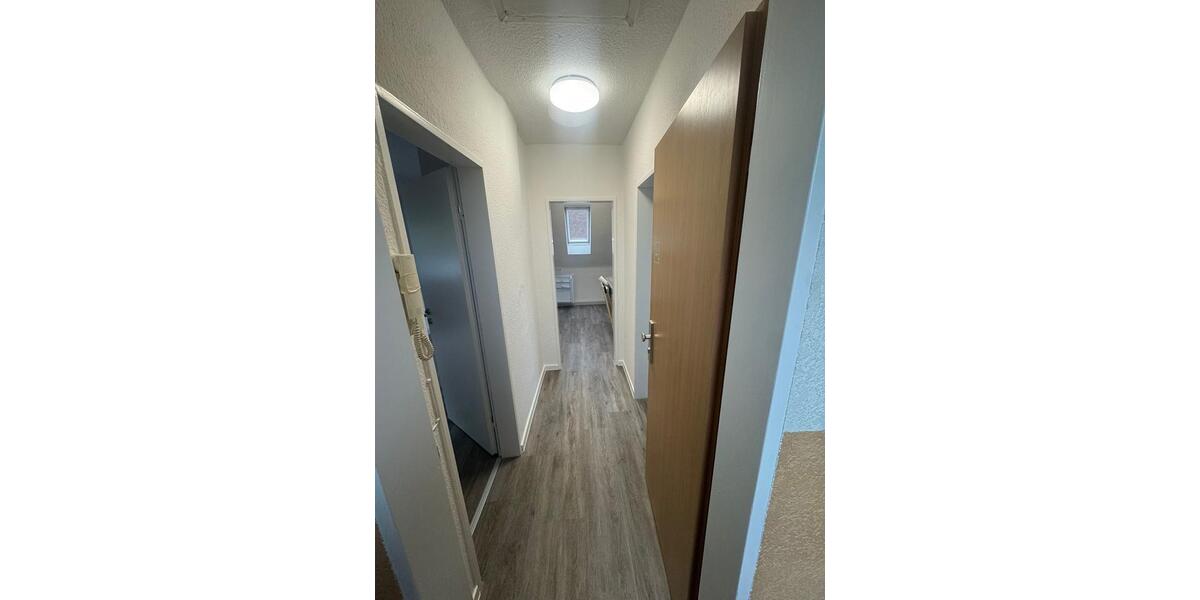 Dachgeschoßwohnung Langenfeld (Rheinland) - 2 Zimmer, 42 m&sup2;, 750&euro; | Angebot:26049841