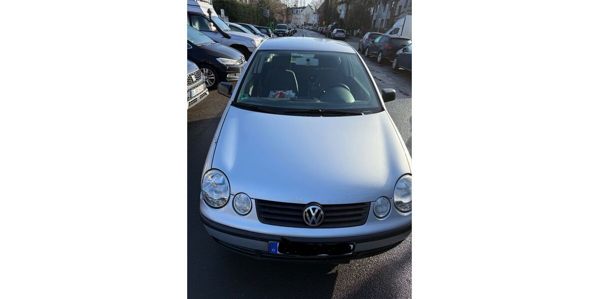 VW Polo 82.600 km 1.299 &euro; Düsseldorf 40239